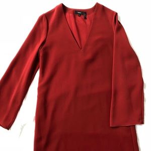 Gorgeous Deep Red Theory Shift